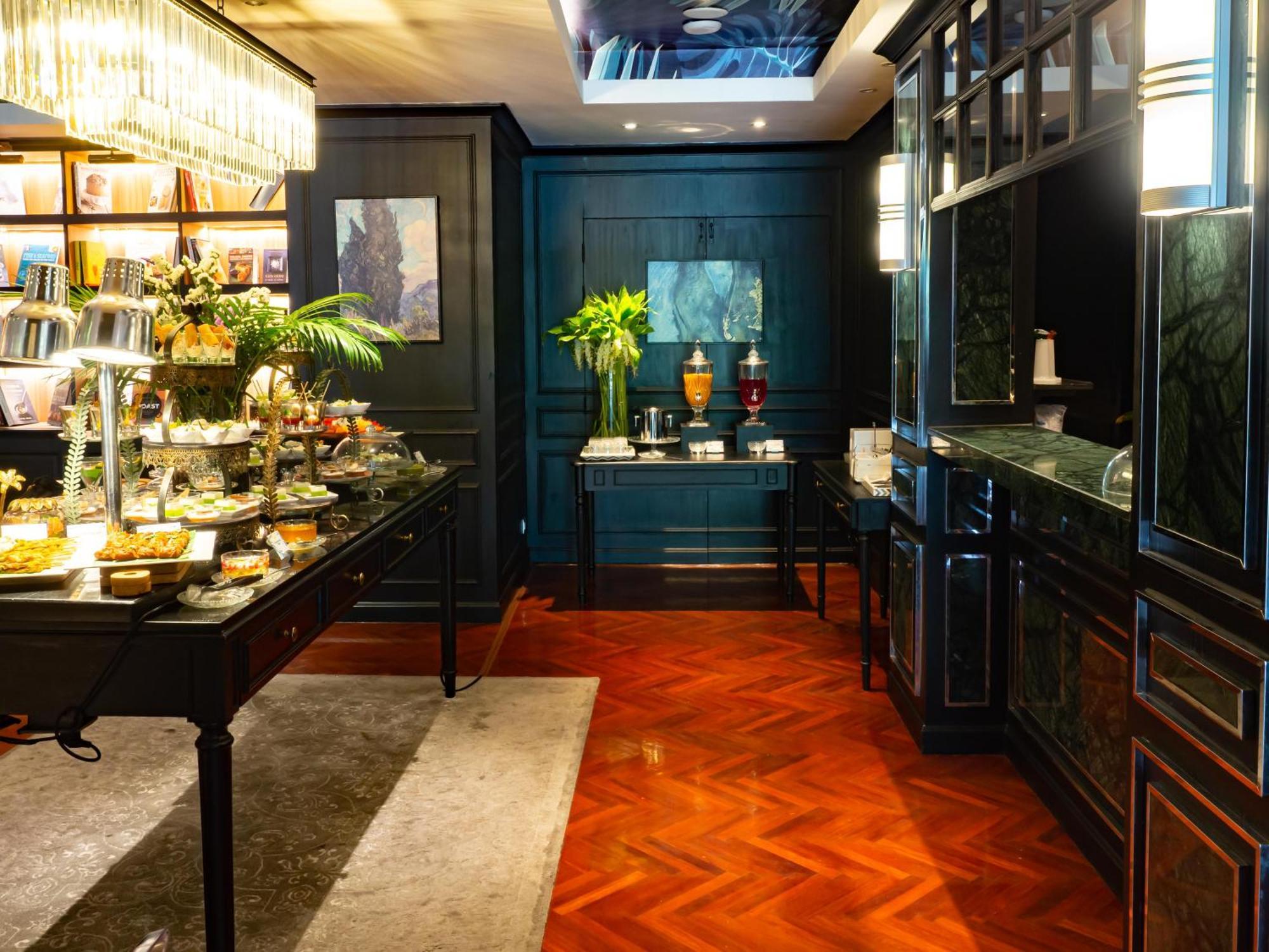 Akara Hotel Bangkok Exteriör bild The interior of the lounge