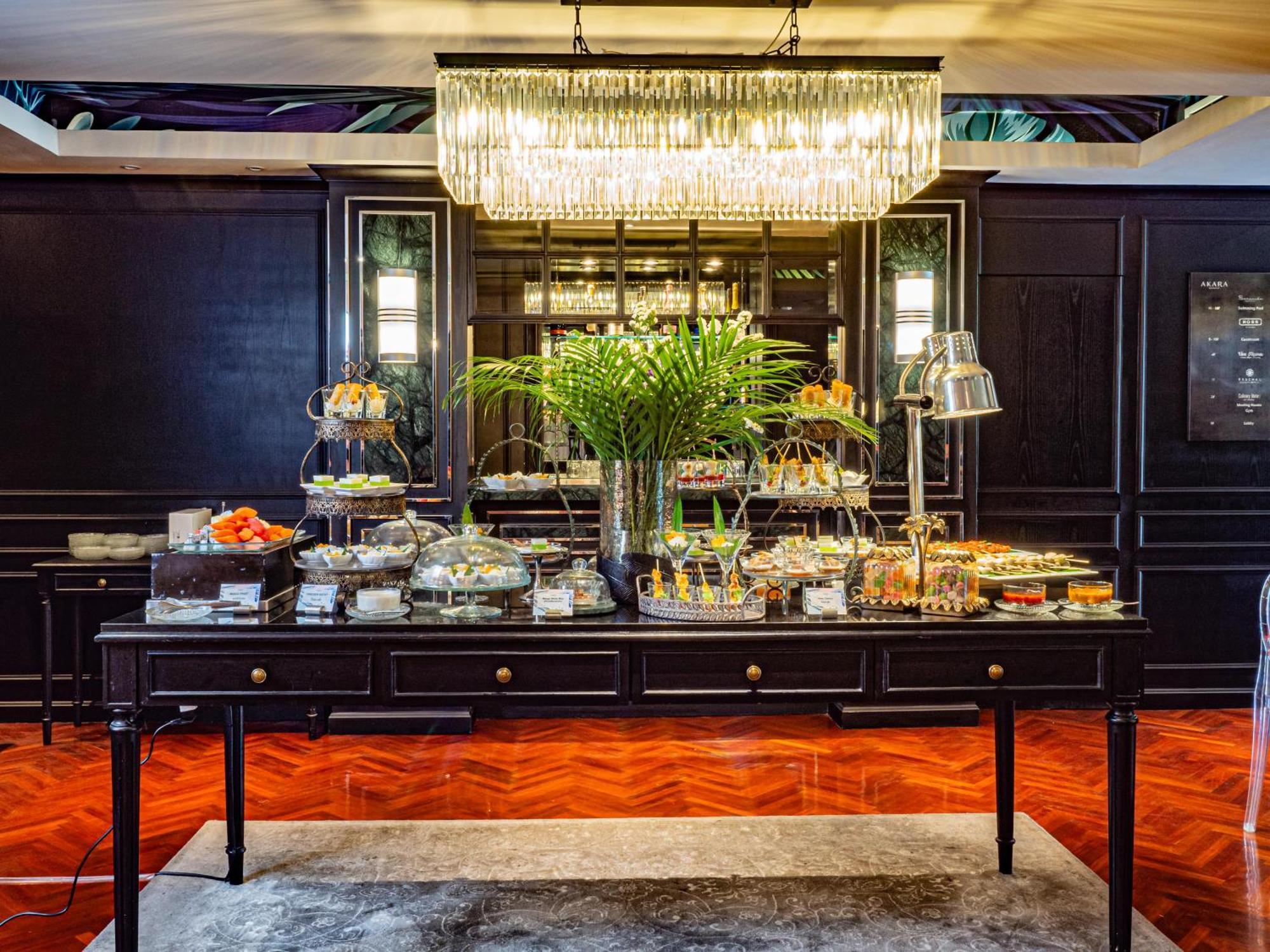 Akara Hotel Bangkok Exteriör bild The lobby of the hotel